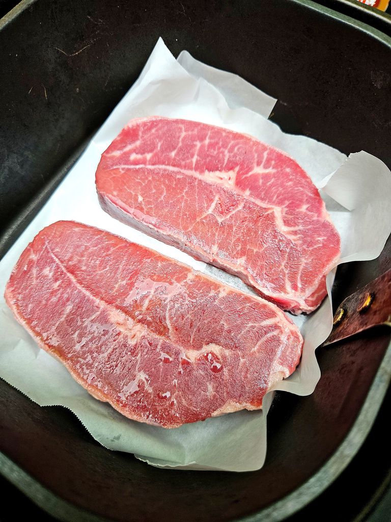 Putting steak in air fryer