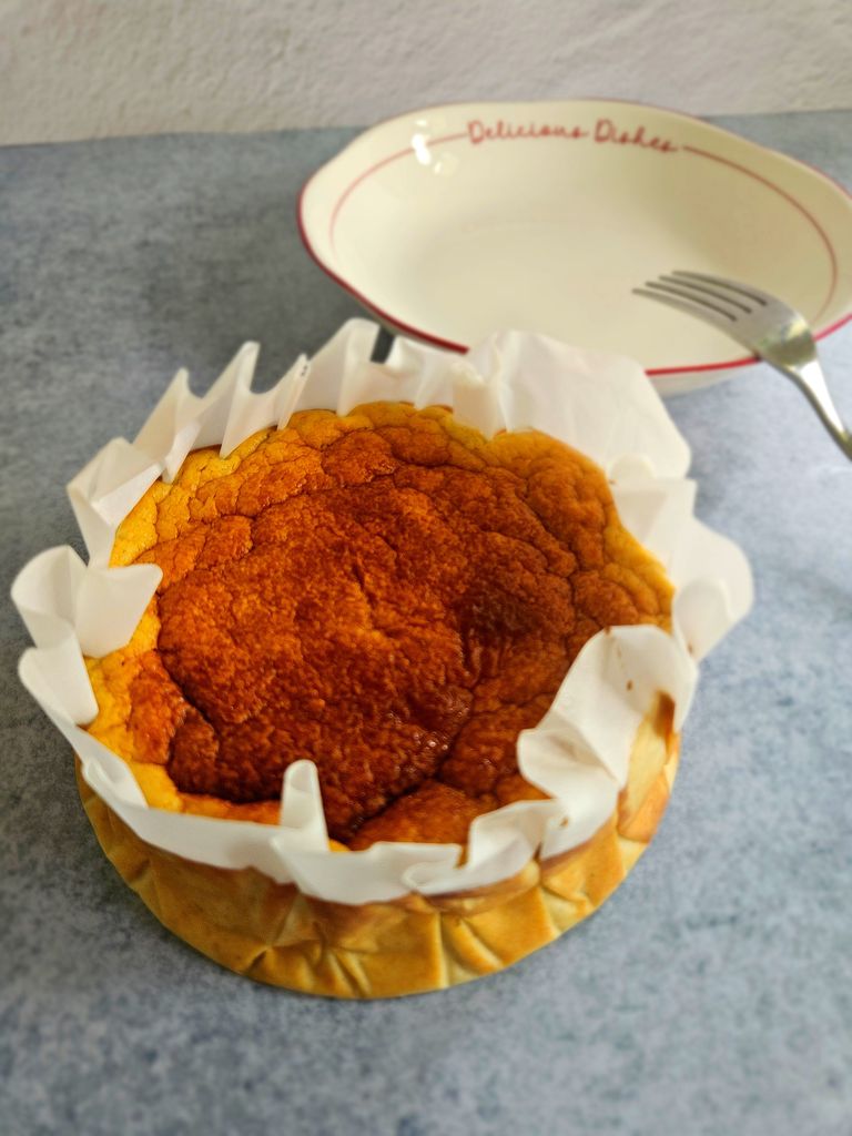 Cooled cheesecake