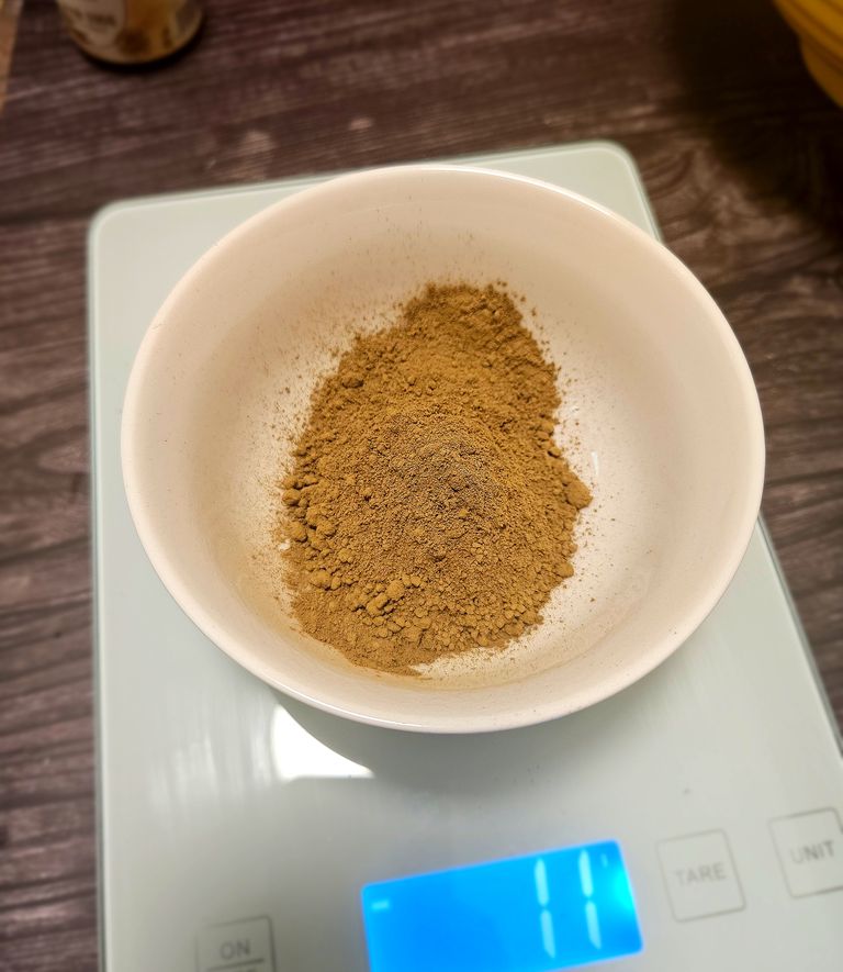 Weighing hojicha