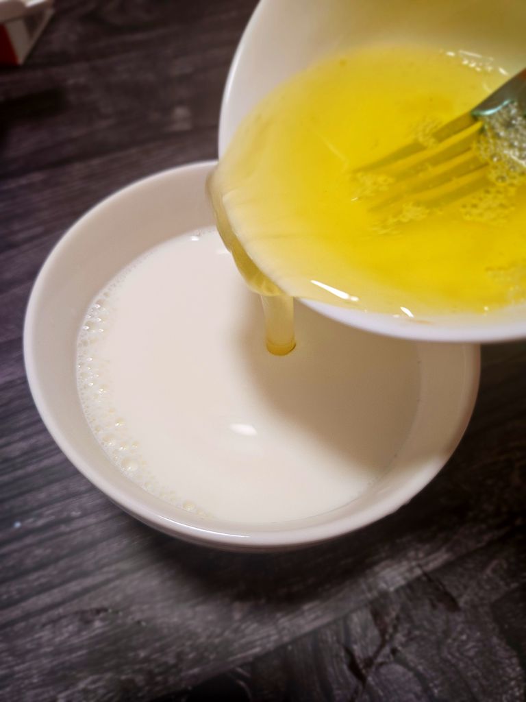 Egg white into milk